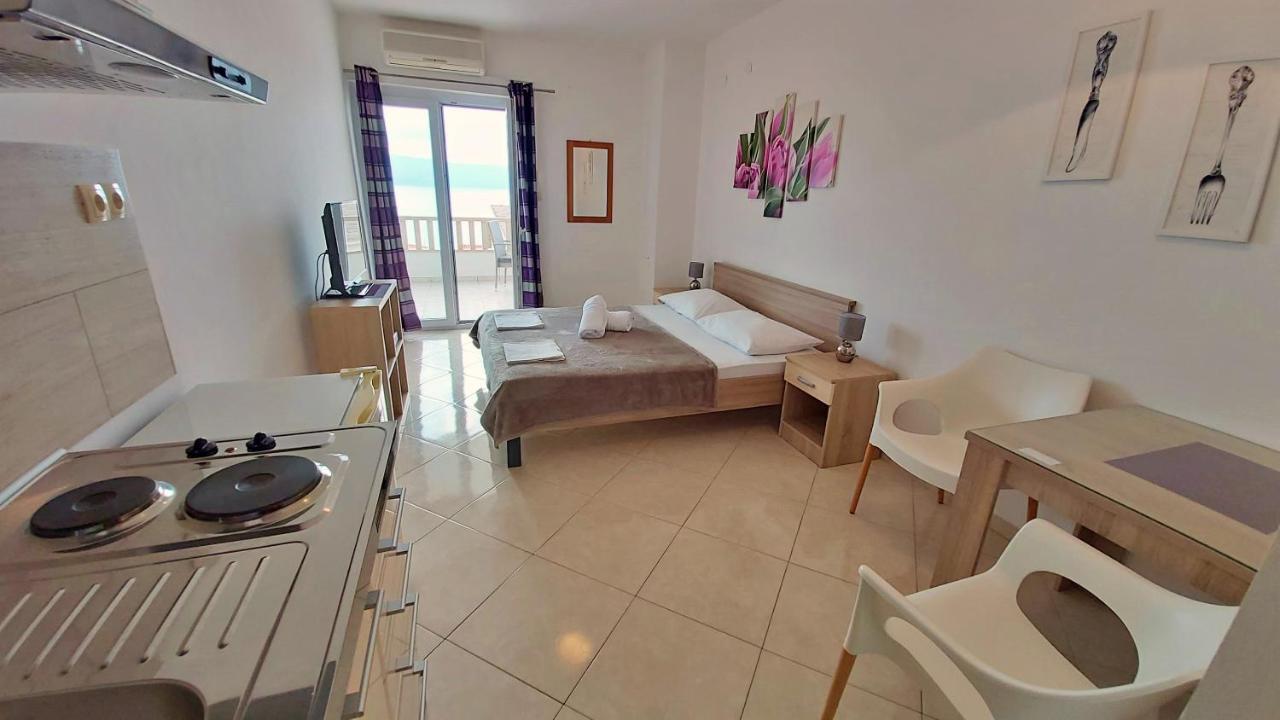 Apartments Nemira Omiš Exterior foto