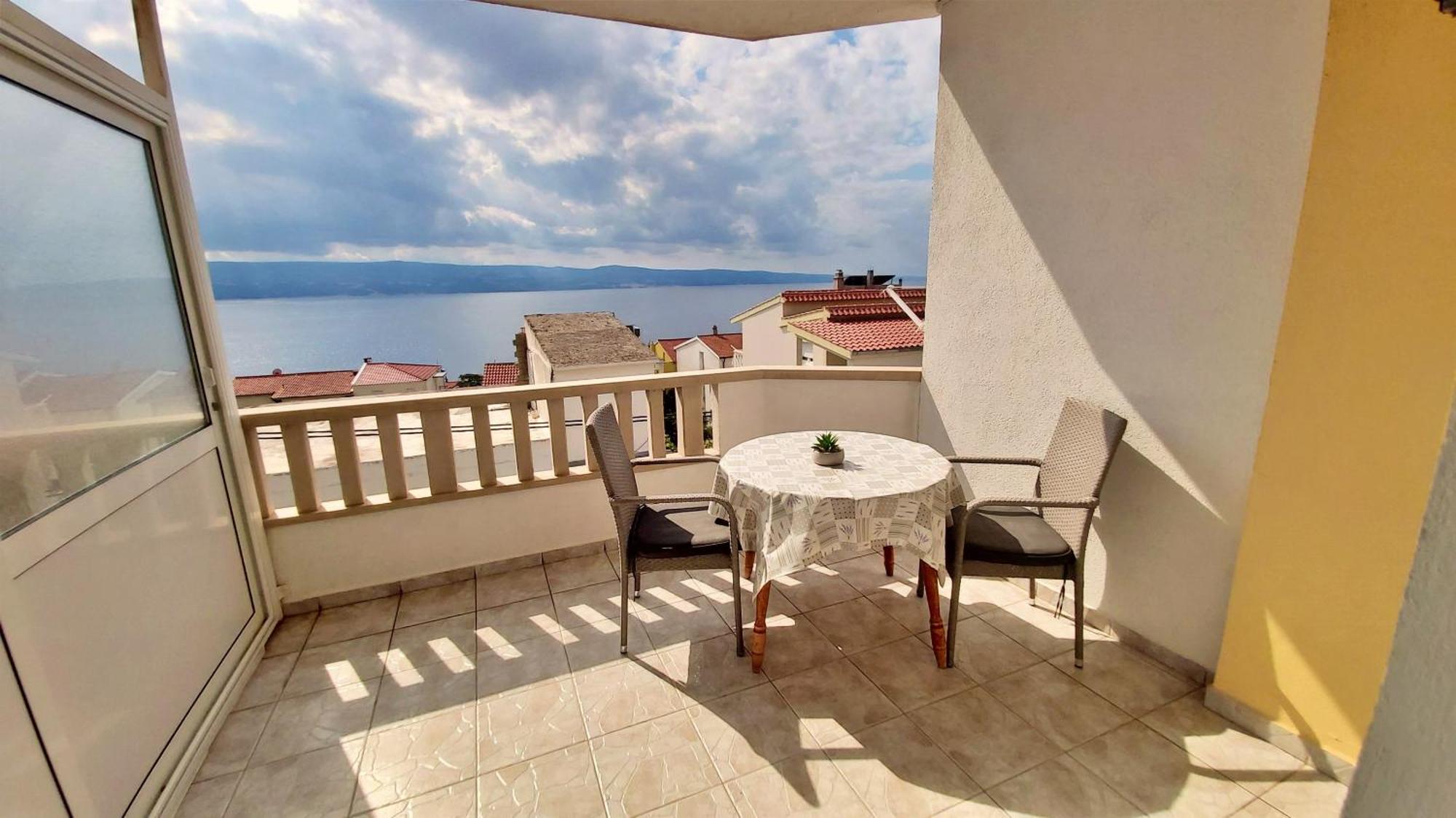 Apartments Nemira Omiš Quarto foto