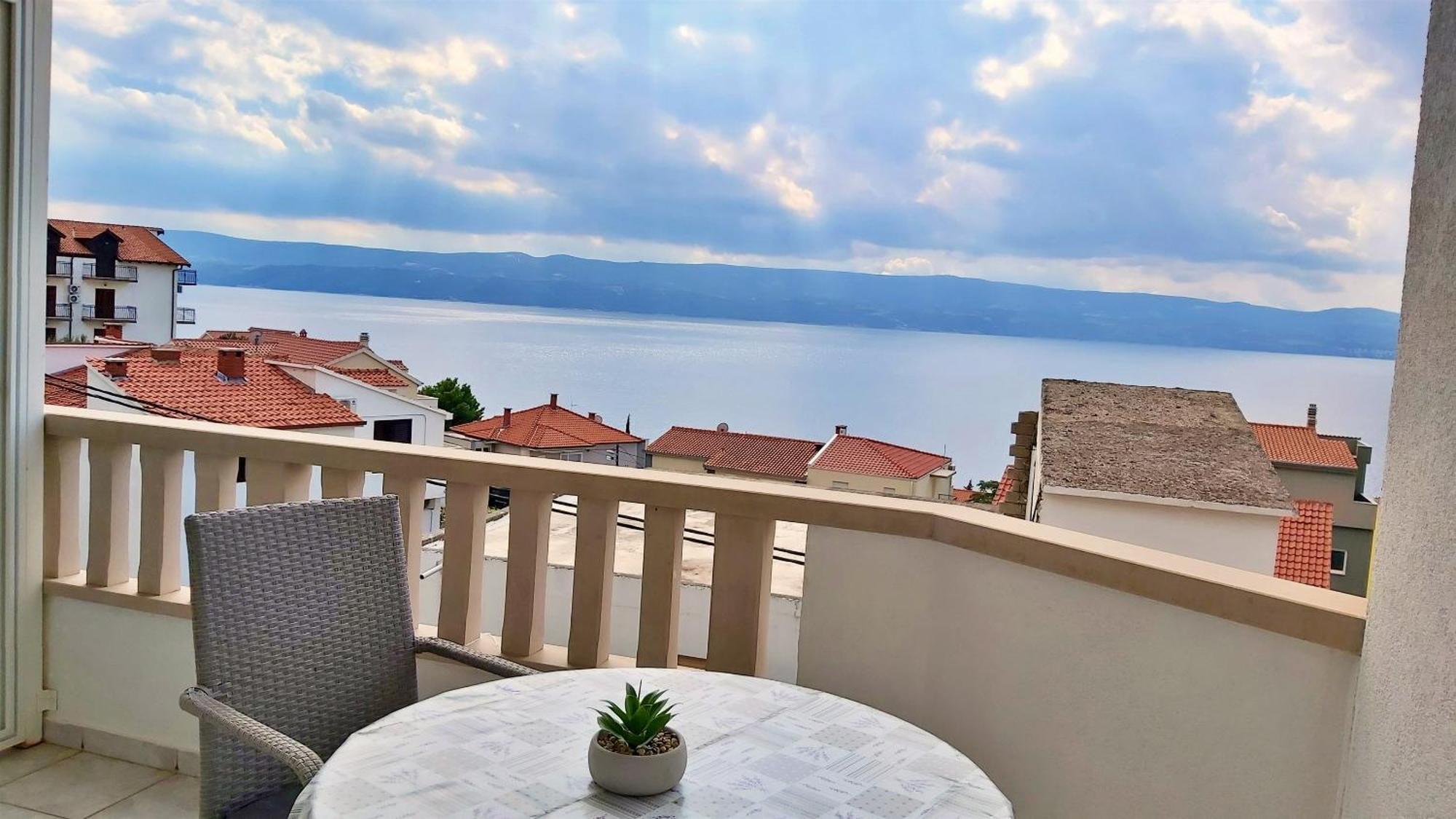 Apartments Nemira Omiš Quarto foto